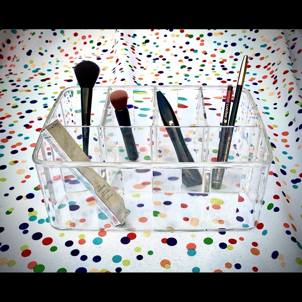 5 compartment acrylic organizer